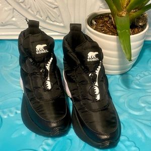 Brand new Sorel water proof sneakers